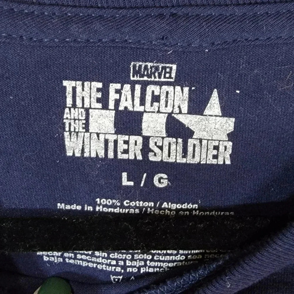 MARVEL Captain America The Falcon‎ and the Winter Soldier Graphic Tee T-shirt Lg - Picture 2 of 5